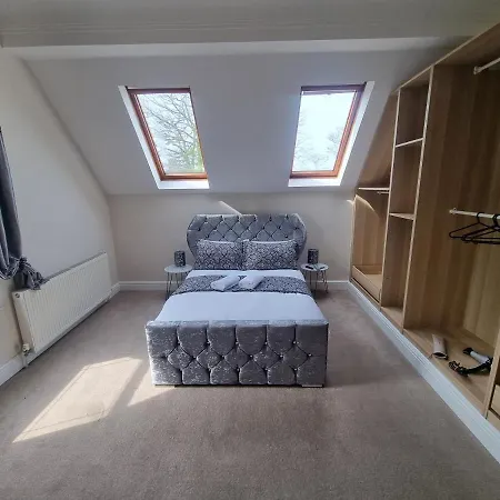 *o* O.manor Setup For Your Amazing Relaxed With Free Parking & Fast Free Wifi *o* Holiday home Leeds (West Yorkshire)