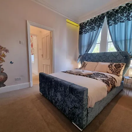 *o* O.manor Setup For Your Amazing Relaxed With Free Parking & Fast Free Wifi *o* * Leeds (West Yorkshire)