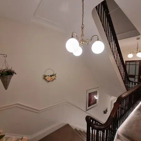 *o* O.manor Setup For Your Amazing Relaxed With Free Parking & Fast Free Wifi *o*