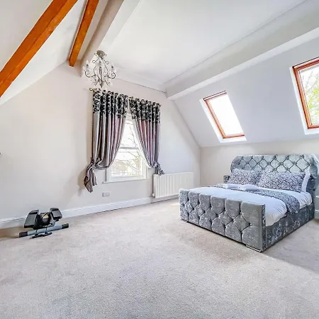 *o* O.manor Setup For Your Amazing Relaxed With Free Parking & Fast Free Wifi *o* Prázdninový dům Leeds (West Yorkshire)
